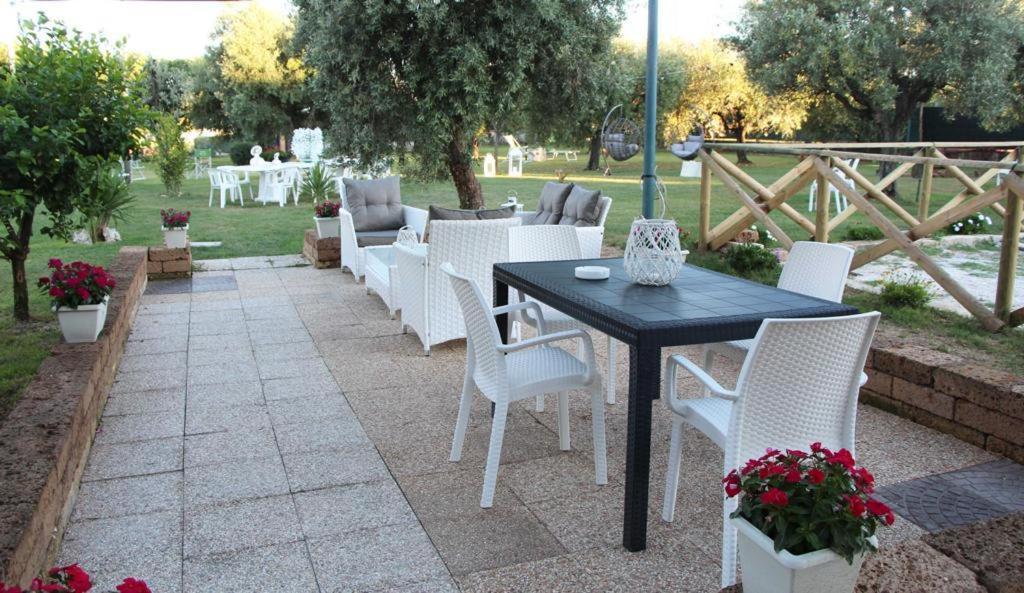 Pensione Degli Ulivi Porto SantʼElpidio Exterior foto