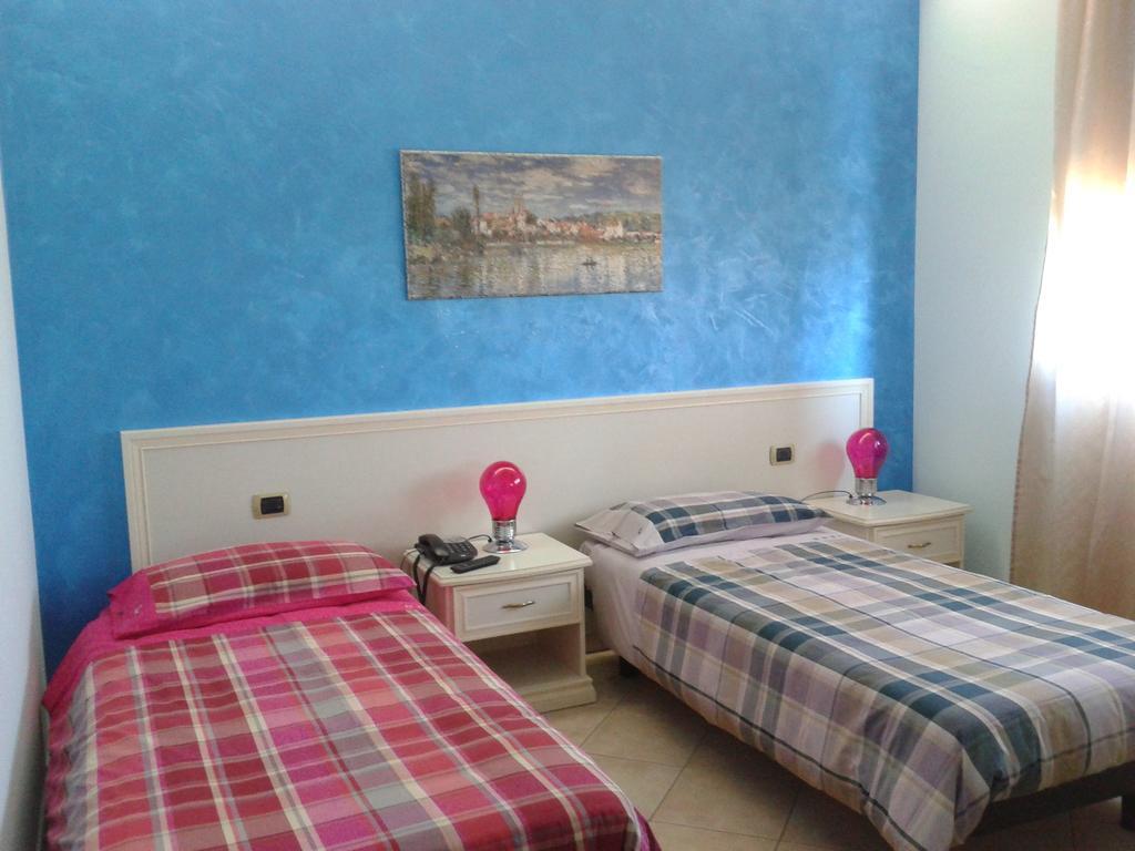Pensione Degli Ulivi Porto SantʼElpidio Cameră foto